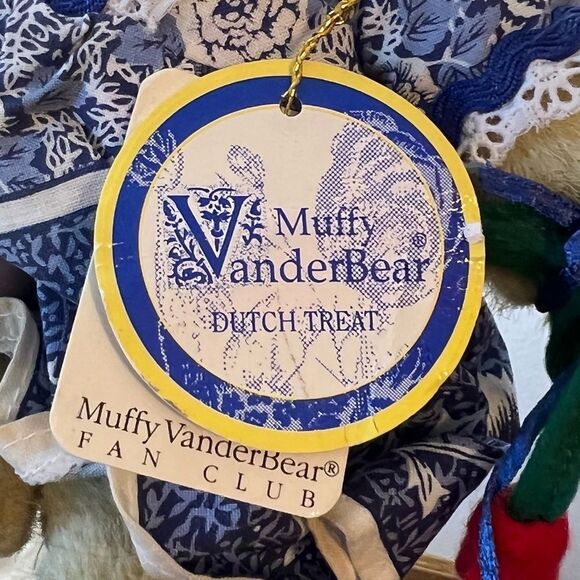 Vintage Muffy Vanderbear Dutch Treat‎ nwt - Picture 8 of 8
